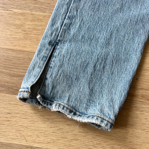 Abercrombie 90’s Straight Ultra High Rise split hem jeans - Picture 5 of 10